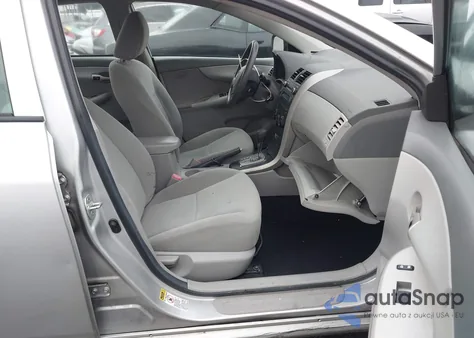 2010 Toyota Corolla Le z USA, uszkodzony, nr VIN 2T1BU4EE4AC431389